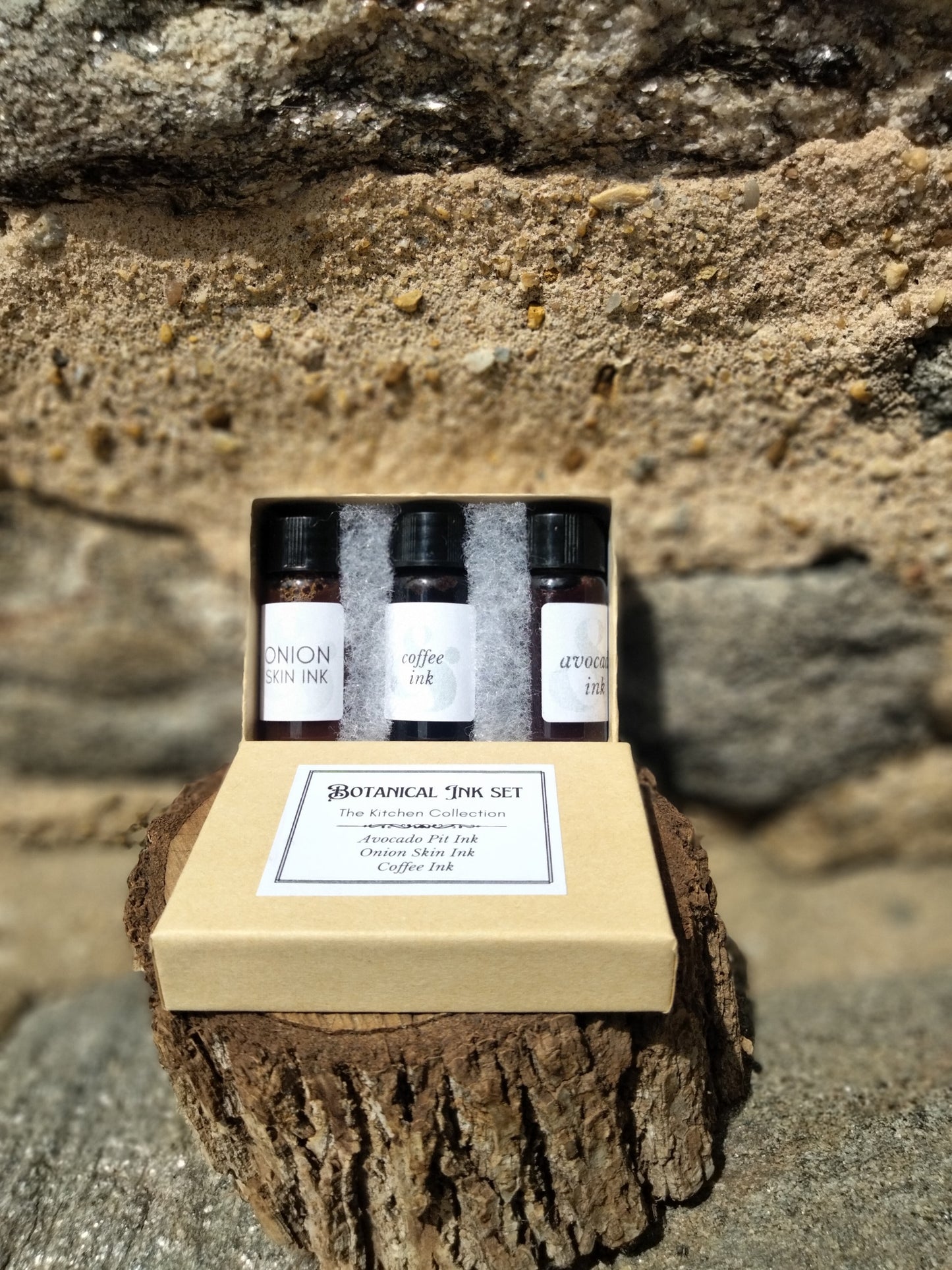 Botanical Ink From Indigo In Green