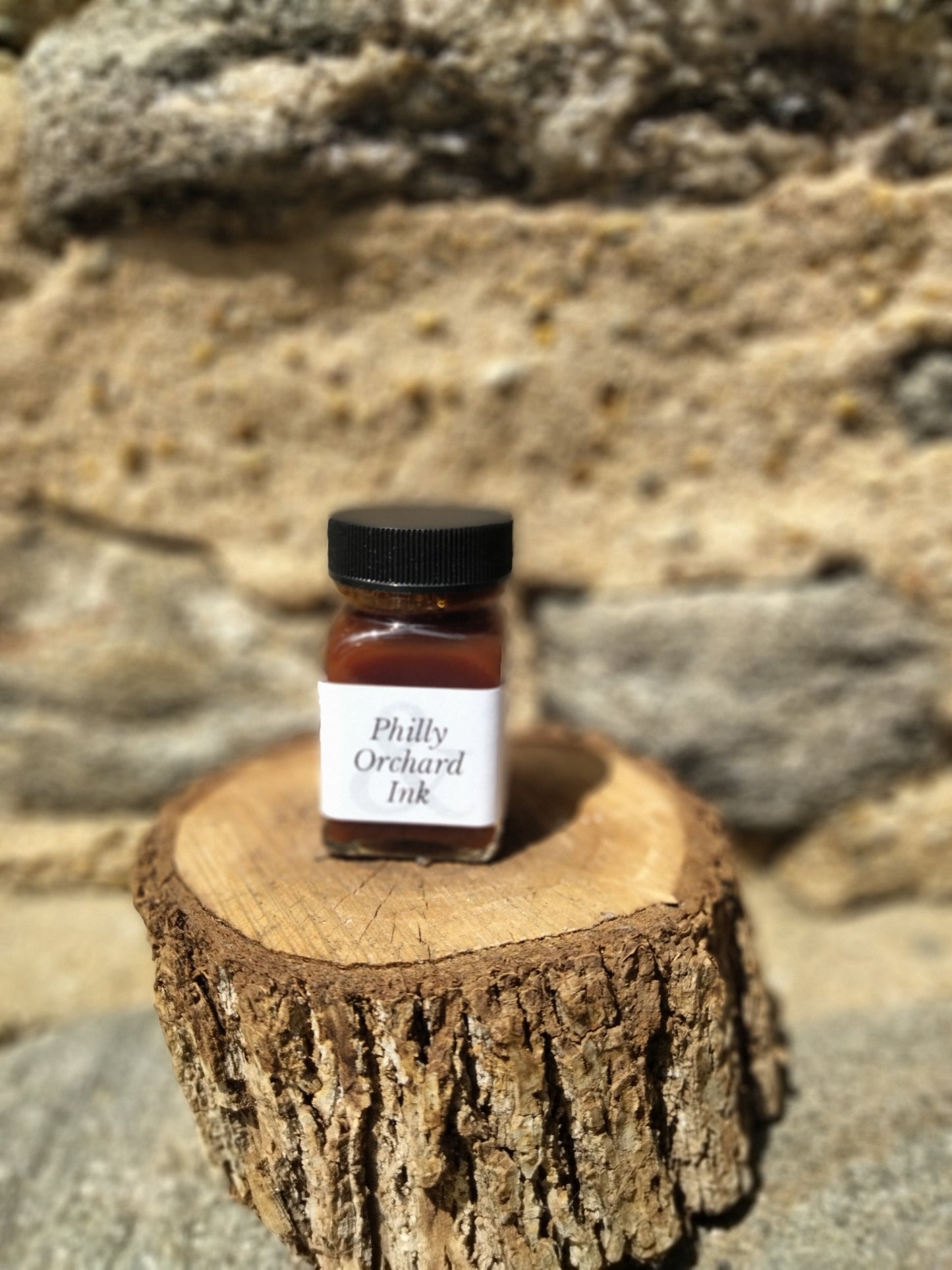 Botanical Ink From Indigo In Green