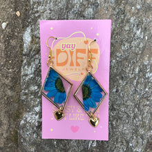 Load image into Gallery viewer, Earrings From Yay Diff
